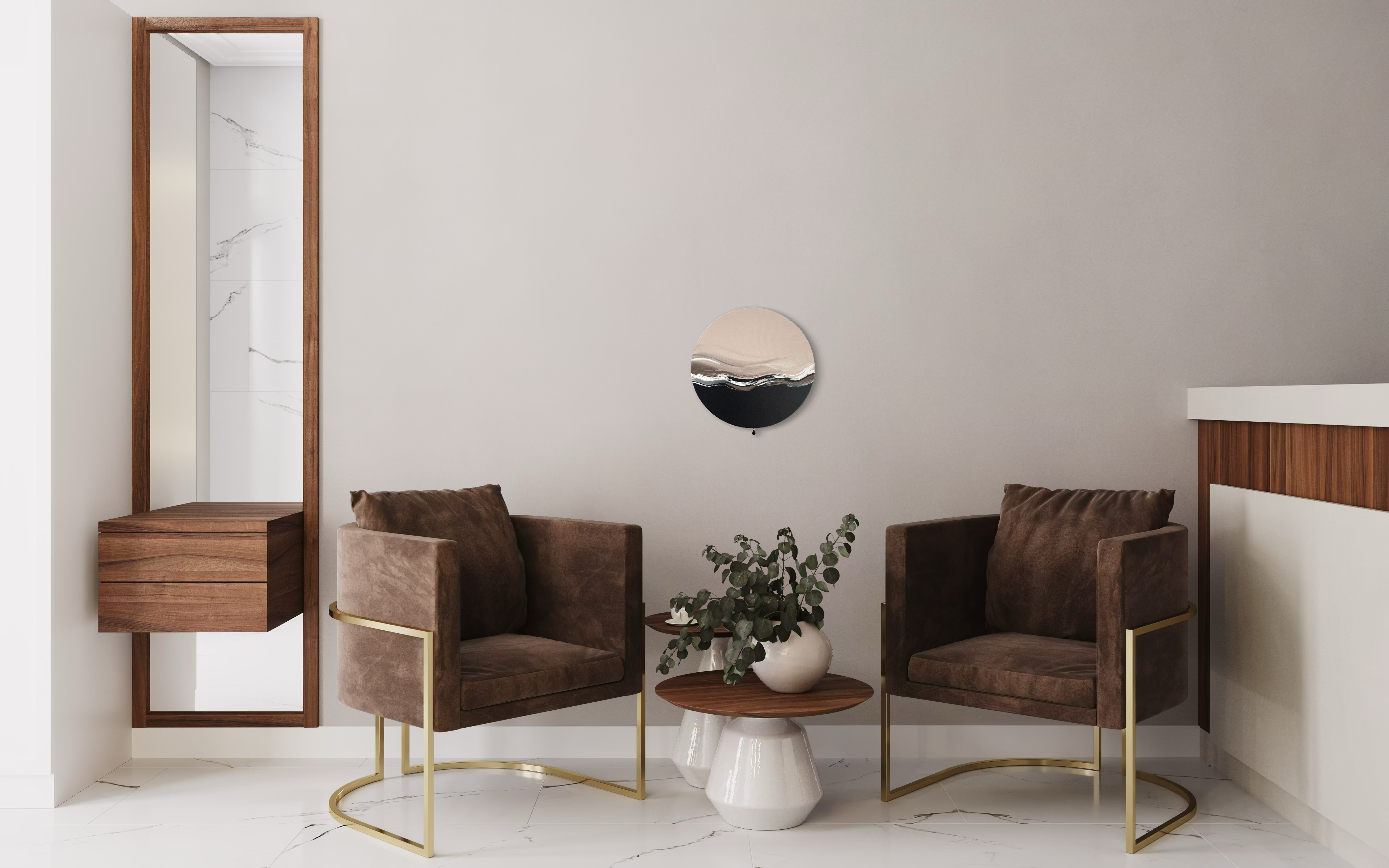 Das Kunstwerk "gentle touch". Moderne Wabi Sabi Kunst mit daoistischer Seele von Nadine Elsner. 40cm im Durchmesser. Weiche nude Töne mit weichem Kunstleder. Sanfter Abschluss mit einer schwarzen kleinen Quaste. Das Bild ergänzt ein Wartezimmer, welches in weißen und braunen Tönen eingerichtet ist. Es fügt sich wundervoll in das Gesamtbild und bringt eine sehr ruhige, warme, geborgene und edle Stimmung, was in diesen Räumen so wichtig ist.