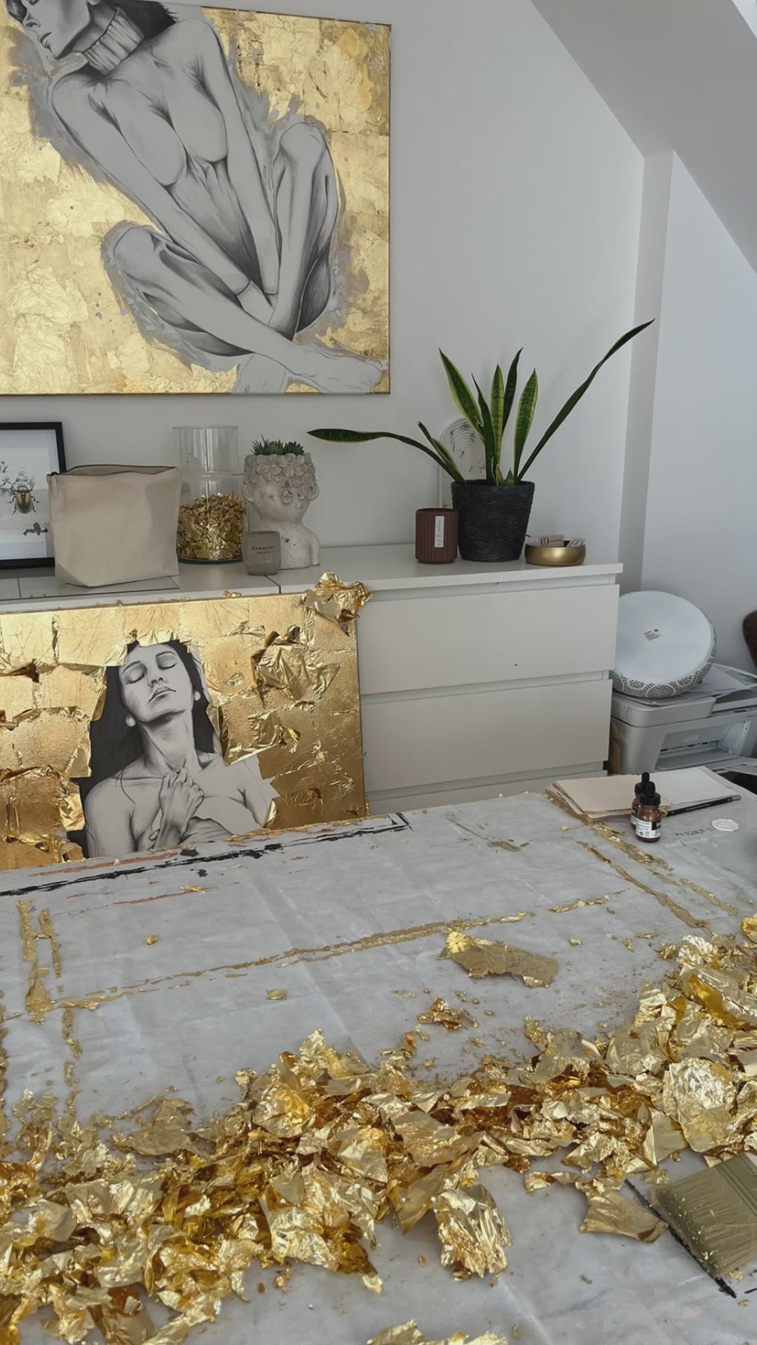 Video Nadine Elsner Art Einblick ins Atelier. Goldflocken